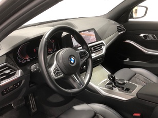 BMW Serie 3 330i color Negro. Año 2022. 190KW(258CV). Gasolina. En concesionario Auto Premier, S.A. - MADRID de Madrid