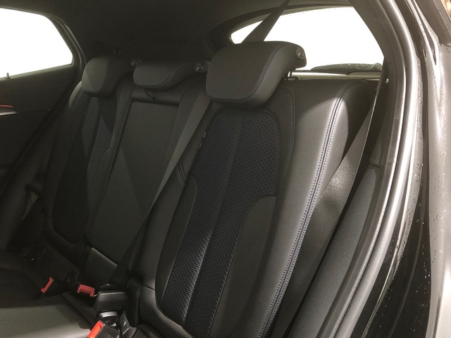 BMW X2 sDrive18d color Negro. Año 2021. 110KW(150CV). Diésel. En concesionario Auto Premier, S.A. - MADRID de Madrid