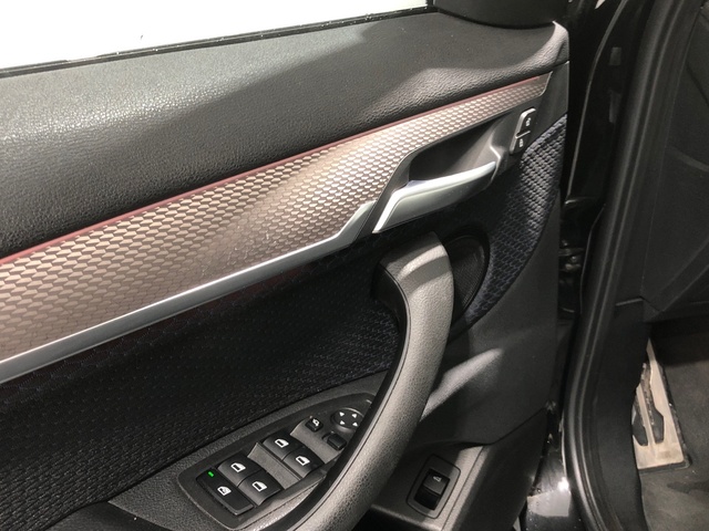 BMW X2 sDrive18d color Negro. Año 2021. 110KW(150CV). Diésel. En concesionario Auto Premier, S.A. - MADRID de Madrid