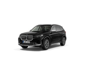 Fotos de BMW X1 sDrive18d color Negro. Año 2022. 110KW(150CV). Diésel. En concesionario San Pablo Motor | Su Eminencia de Sevilla