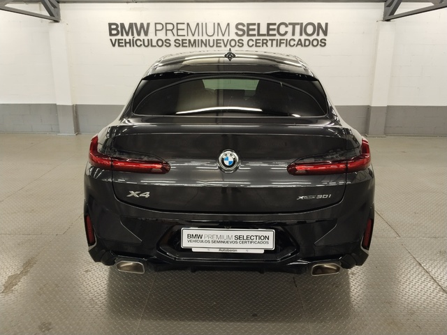 BMW X4 xDrive30i color Gris. Año 2021. 185KW(252CV). Gasolina. En concesionario Autoberón de La Rioja