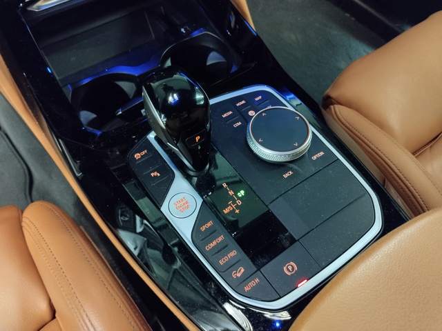 BMW X4 xDrive30i color Gris. Año 2021. 185KW(252CV). Gasolina. En concesionario Autoberón de La Rioja