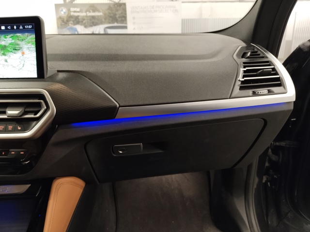 BMW X4 xDrive30i color Gris. Año 2021. 185KW(252CV). Gasolina. En concesionario Autoberón de La Rioja