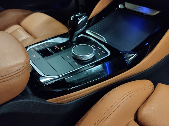 BMW X4 xDrive30i color Gris. Año 2021. 185KW(252CV). Gasolina. En concesionario Autoberón de La Rioja