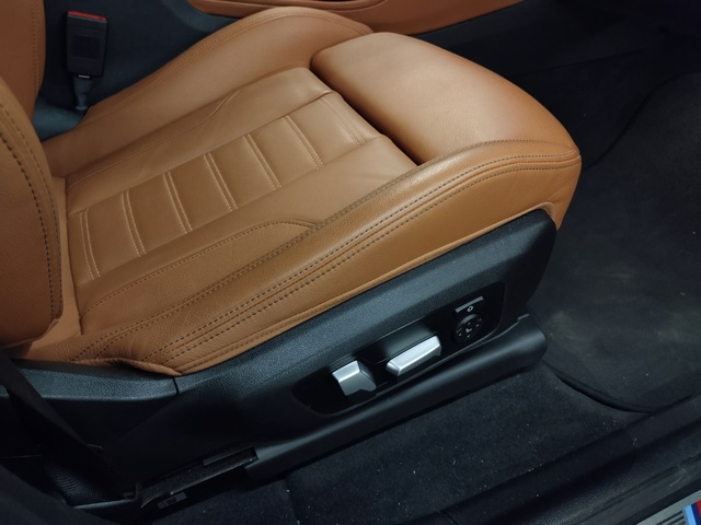 BMW X4 xDrive30i color Gris. Año 2021. 185KW(252CV). Gasolina. En concesionario Autoberón de La Rioja