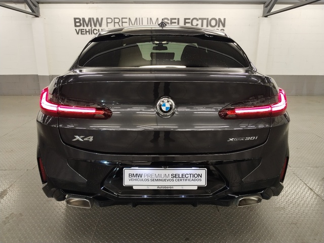 BMW X4 xDrive30i color Gris. Año 2021. 185KW(252CV). Gasolina. En concesionario Autoberón de La Rioja