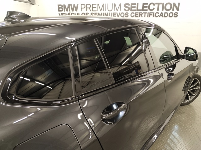 BMW X4 xDrive30i color Gris. Año 2021. 185KW(252CV). Gasolina. En concesionario Autoberón de La Rioja