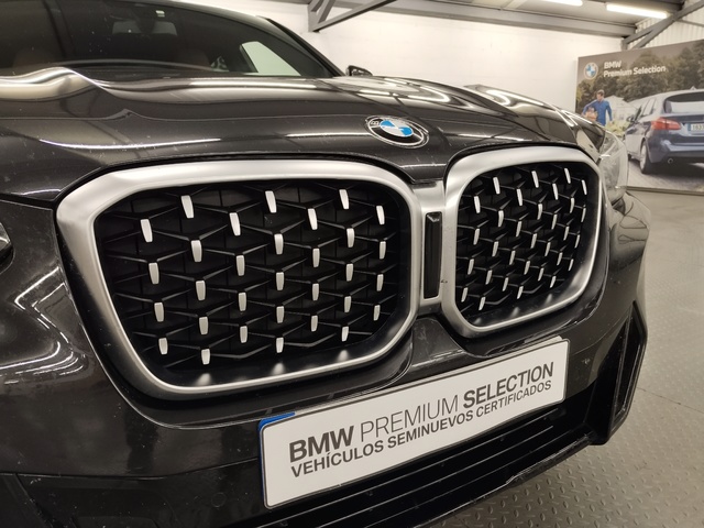 BMW X4 xDrive30i color Gris. Año 2021. 185KW(252CV). Gasolina. En concesionario Autoberón de La Rioja