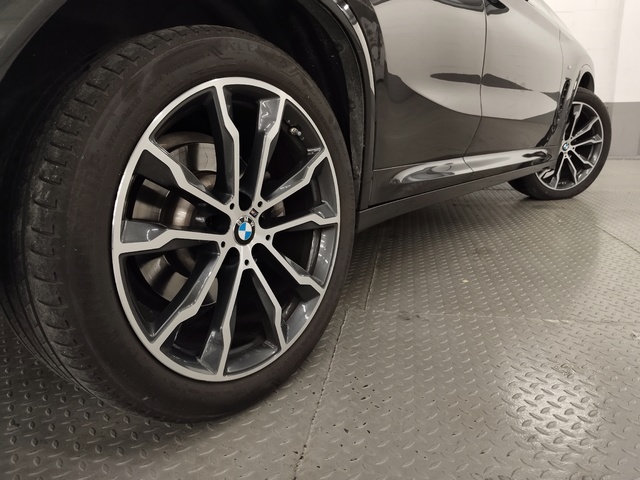 BMW X4 xDrive30i color Gris. Año 2021. 185KW(252CV). Gasolina. En concesionario Autoberón de La Rioja