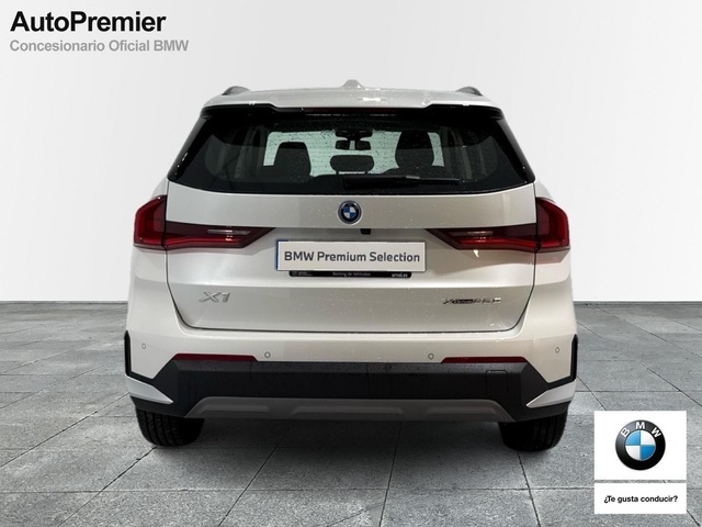 BMW X1 xDrive25e color Blanco. Año 2025. 180KW(245CV). Híbrido Electro/Gasolina. En concesionario Auto Premier, S.A. - ALCALÁ DE HENARES de Madrid