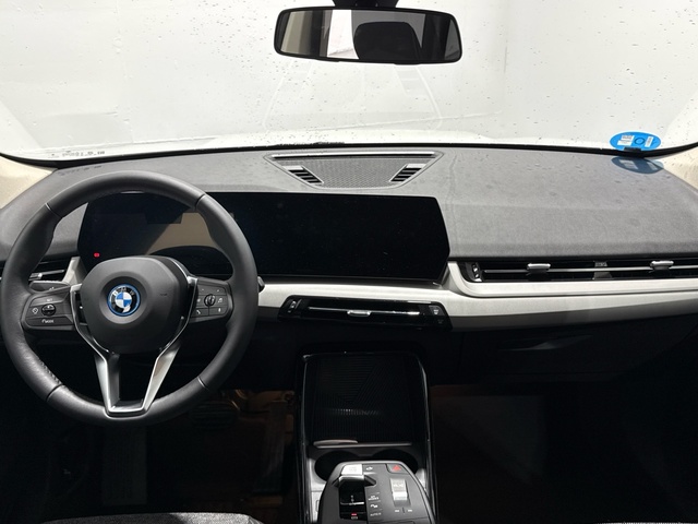 BMW X1 xDrive25e color Blanco. Año 2025. 180KW(245CV). Híbrido Electro/Gasolina. En concesionario Auto Premier, S.A. - ALCALÁ DE HENARES de Madrid