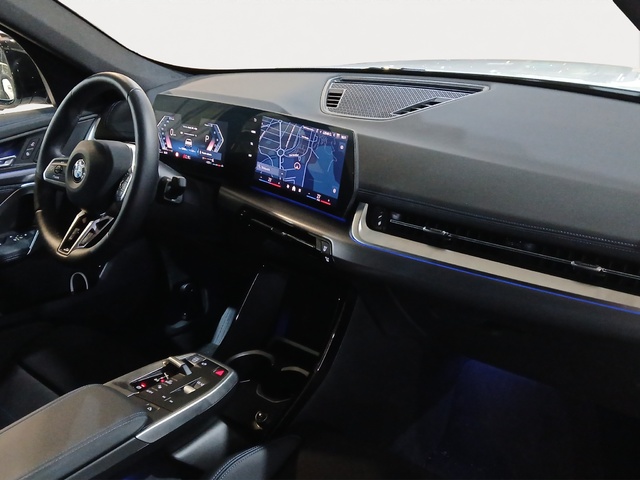 BMW X1 xDrive20d color Blanco. Año 2024. 120KW(163CV). Diésel. En concesionario GANDIA Automoviles Fersan, S.A. de Valencia