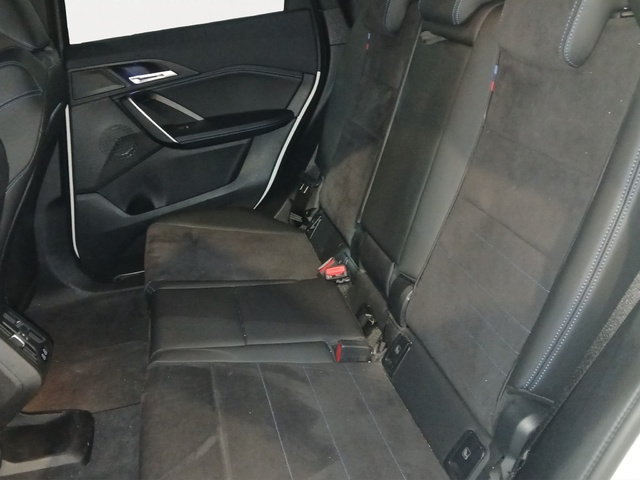 BMW X1 xDrive20d color Blanco. Año 2024. 120KW(163CV). Diésel. En concesionario GANDIA Automoviles Fersan, S.A. de Valencia