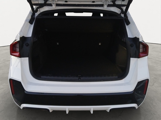 BMW X1 xDrive20d color Blanco. Año 2024. 120KW(163CV). Diésel. En concesionario GANDIA Automoviles Fersan, S.A. de Valencia