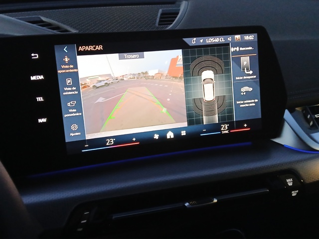 BMW X1 xDrive20d color Blanco. Año 2024. 120KW(163CV). Diésel. En concesionario GANDIA Automoviles Fersan, S.A. de Valencia