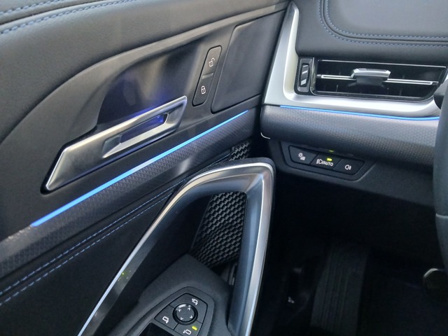 BMW X1 xDrive20d color Blanco. Año 2024. 120KW(163CV). Diésel. En concesionario GANDIA Automoviles Fersan, S.A. de Valencia