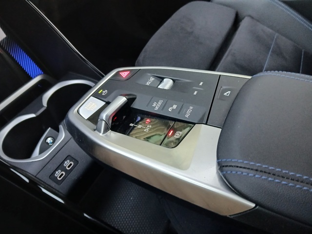 BMW X1 xDrive20d color Blanco. Año 2024. 120KW(163CV). Diésel. En concesionario GANDIA Automoviles Fersan, S.A. de Valencia