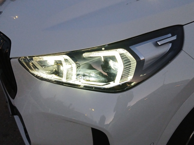 BMW X1 xDrive20d color Blanco. Año 2024. 120KW(163CV). Diésel. En concesionario GANDIA Automoviles Fersan, S.A. de Valencia