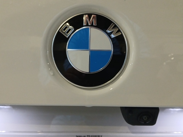 BMW X1 xDrive20d color Blanco. Año 2024. 120KW(163CV). Diésel. En concesionario GANDIA Automoviles Fersan, S.A. de Valencia