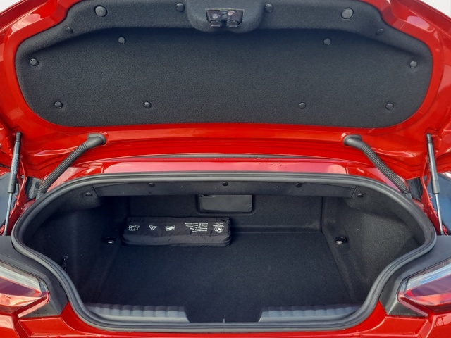 BMW Z4 sDrive20i Cabrio color Rojo. Año 2021. 145KW(197CV). Gasolina. En concesionario GANDIA Automoviles Fersan, S.A. de Valencia