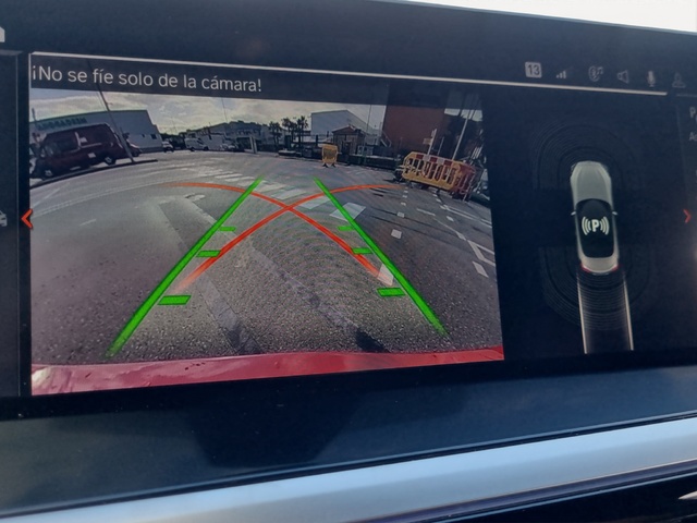 BMW Z4 sDrive20i Cabrio color Rojo. Año 2021. 145KW(197CV). Gasolina. En concesionario GANDIA Automoviles Fersan, S.A. de Valencia