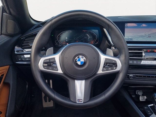 BMW Z4 sDrive20i Cabrio color Rojo. Año 2021. 145KW(197CV). Gasolina. En concesionario GANDIA Automoviles Fersan, S.A. de Valencia