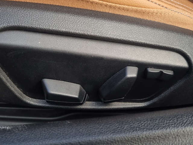 BMW Z4 sDrive20i Cabrio color Rojo. Año 2021. 145KW(197CV). Gasolina. En concesionario GANDIA Automoviles Fersan, S.A. de Valencia