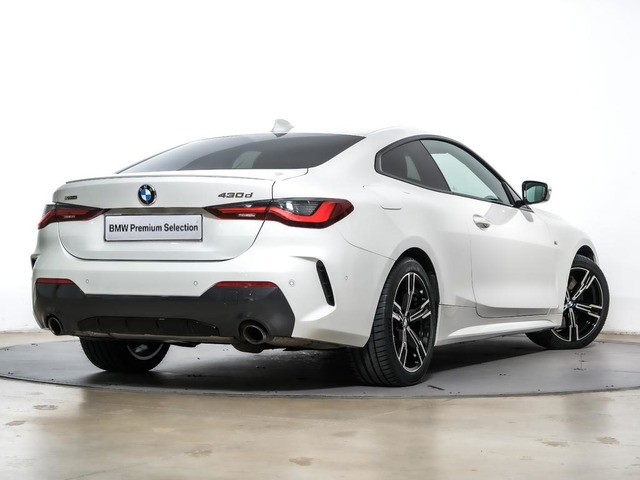 BMW Serie 4 430d Coupe color Blanco. Año 2021. 210KW(286CV). Diésel. En concesionario Oliva Motor Tarragona de Tarragona