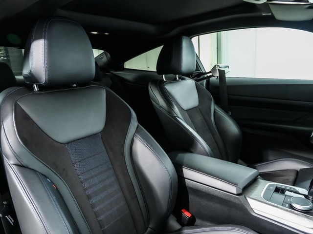 BMW Serie 4 430d Coupe color Blanco. Año 2021. 210KW(286CV). Diésel. En concesionario Oliva Motor Tarragona de Tarragona