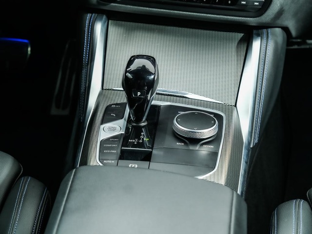 BMW Serie 4 430d Coupe color Blanco. Año 2021. 210KW(286CV). Diésel. En concesionario Oliva Motor Tarragona de Tarragona