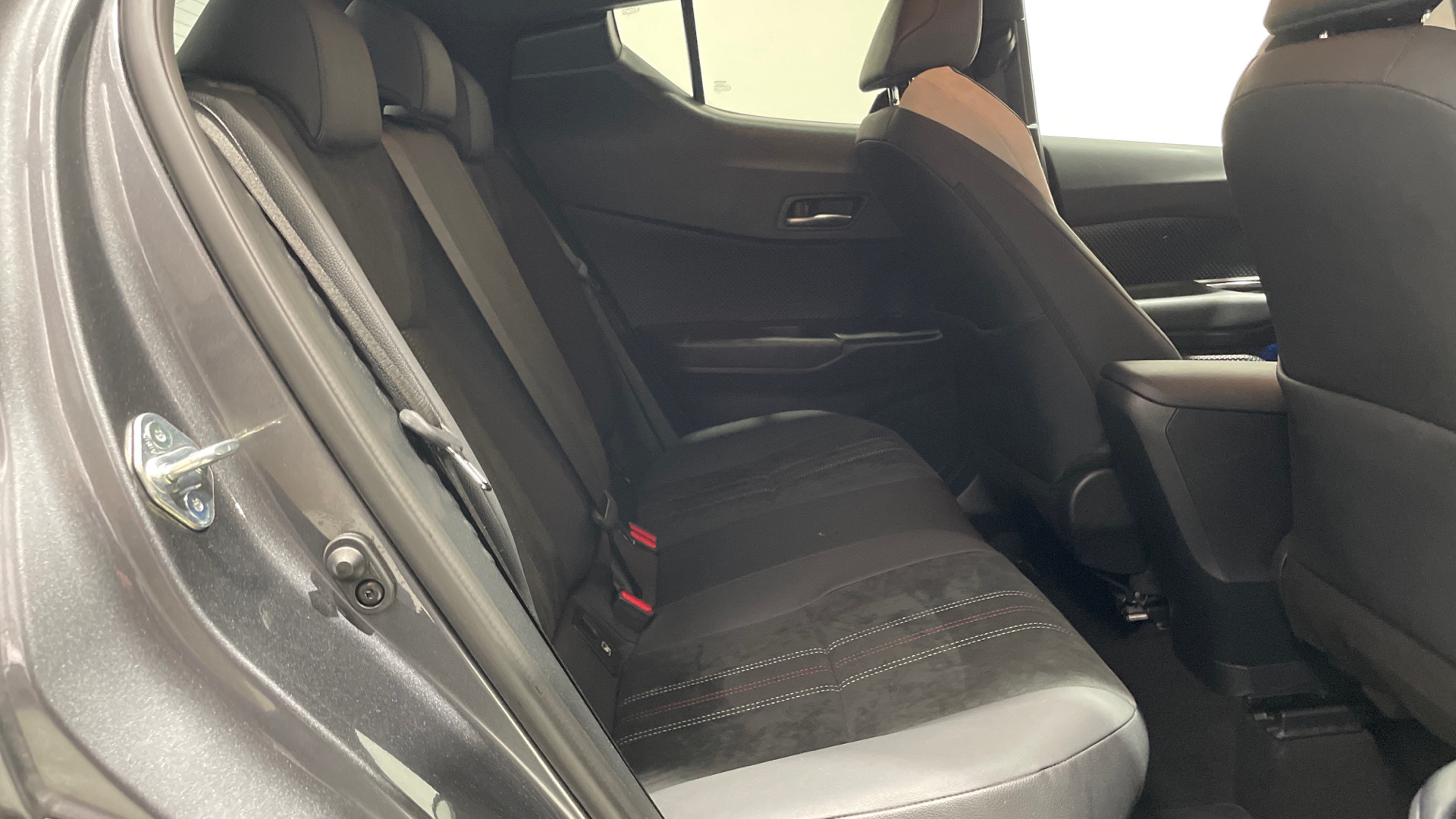 Toyota C-HR 180H en Barcelona