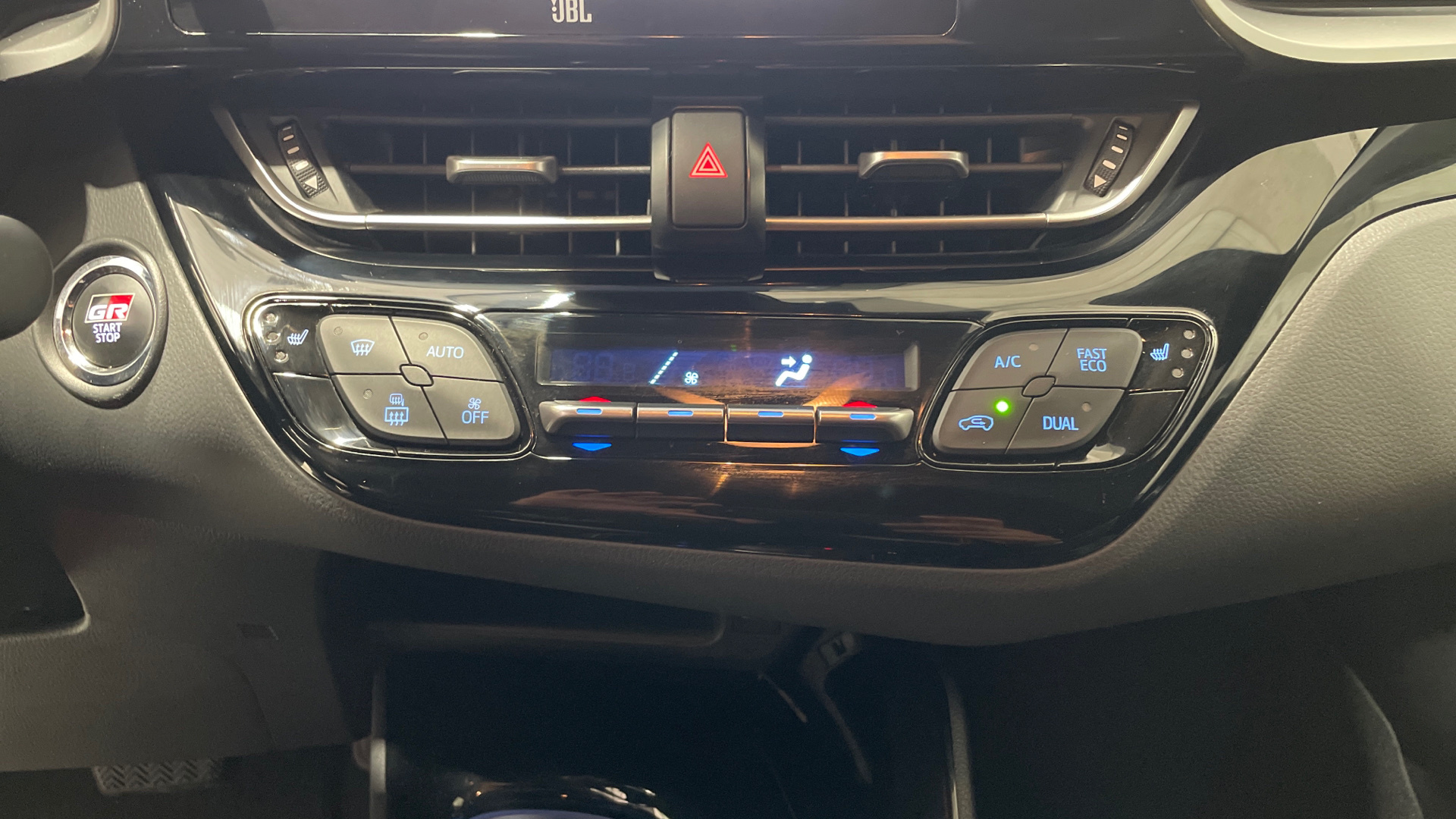 Toyota C-HR 180H en Barcelona