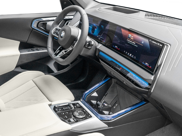 BMW X3 xDrive20d color Gris. Año 2025. 145KW(197CV). Diésel. En concesionario Caetano Cuzco, Alcalá de Madrid