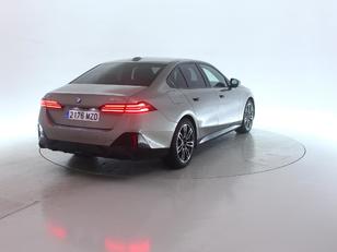 BMW Serie 5 520d color Gris. Año 2025. 145KW(197CV). Diésel. 