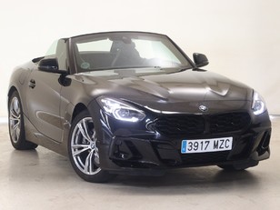 BMW Z4 sDrive20i Cabrio color Negro. Año 2025. 145KW(197CV). Gasolina. 
