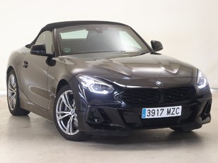 BMW Z4 sDrive20i Cabrio color Negro. Año 2025. 145KW(197CV). Gasolina. 