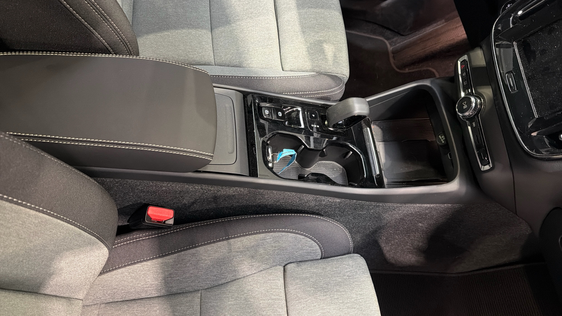 Volvo XC40 segunda mano 89456435 - 47