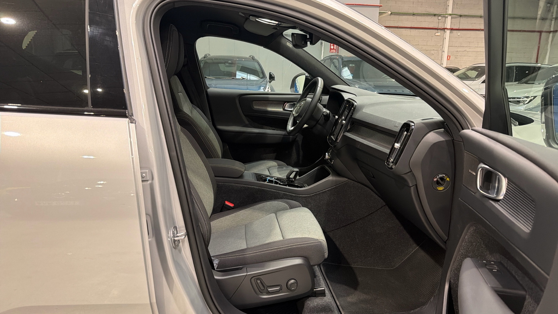 Volvo XC40 segunda mano 89456435 - 48