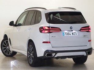 BMW X5 xDrive30d color Blanco. Año 2025. 219KW(298CV). Diésel. 