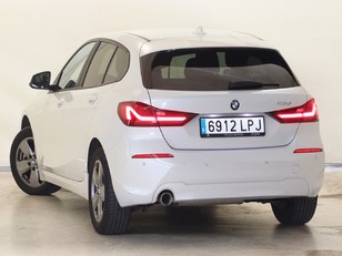 BMW Serie 1 116d color Blanco. Año 2021. 85KW(116CV). Diésel. 