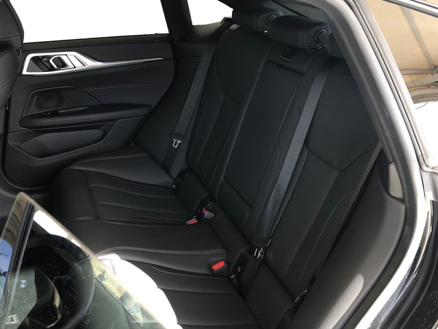 BMW Serie 4 420d Gran Coupe color Negro. Año 2025. 140KW(190CV). Diésel. En concesionario Vehinter Getafe de Madrid