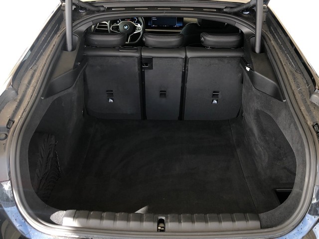 BMW Serie 4 420d Gran Coupe color Negro. Año 2025. 140KW(190CV). Diésel. En concesionario Vehinter Getafe de Madrid