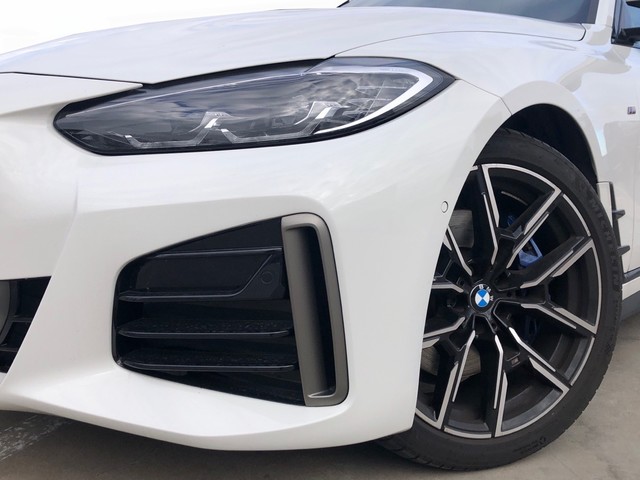 BMW Serie 4 M440i Gran Coupe color Blanco. Año 2023. 275KW(374CV). Gasolina. En concesionario Vehinter Alcorcón de Madrid