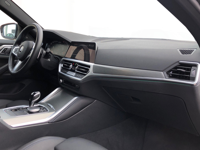 BMW Serie 4 M440i Gran Coupe color Blanco. Año 2023. 275KW(374CV). Gasolina. En concesionario Vehinter Alcorcón de Madrid