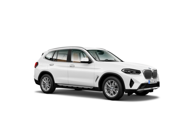 BMW X3 xDrive20d color Blanco. Año 2022. 140KW(190CV). Diésel. En concesionario Mandel Motor Badajoz de Badajoz