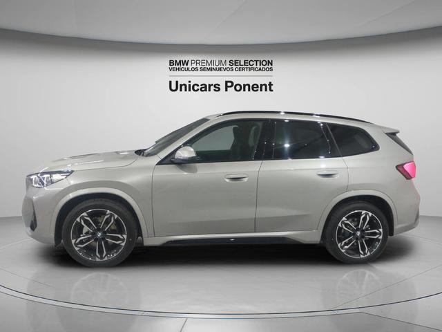 BMW iX1 eDrive20 color Gris Plata. Año 2025. 150KW(204CV). Eléctrico. En concesionario Unicars Ponent de Lleida