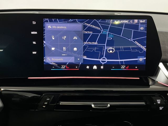 BMW iX1 eDrive20 color Gris Plata. Año 2025. 150KW(204CV). Eléctrico. En concesionario Unicars Ponent de Lleida