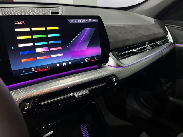 BMW iX1 eDrive20 color Gris Plata. Año 2025. 150KW(204CV). Eléctrico. En concesionario Unicars Ponent de Lleida