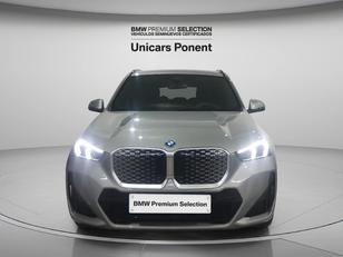 Fotos de BMW iX1 eDrive20 color Gris Plata. Año 2025. 150KW(204CV). Eléctrico. En concesionario Unicars Ponent de Lleida