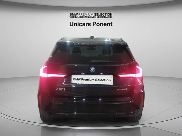 BMW iX1 eDrive20 color Negro. Año 2025. 150KW(204CV). Eléctrico. En concesionario Unicars Ponent de Lleida
